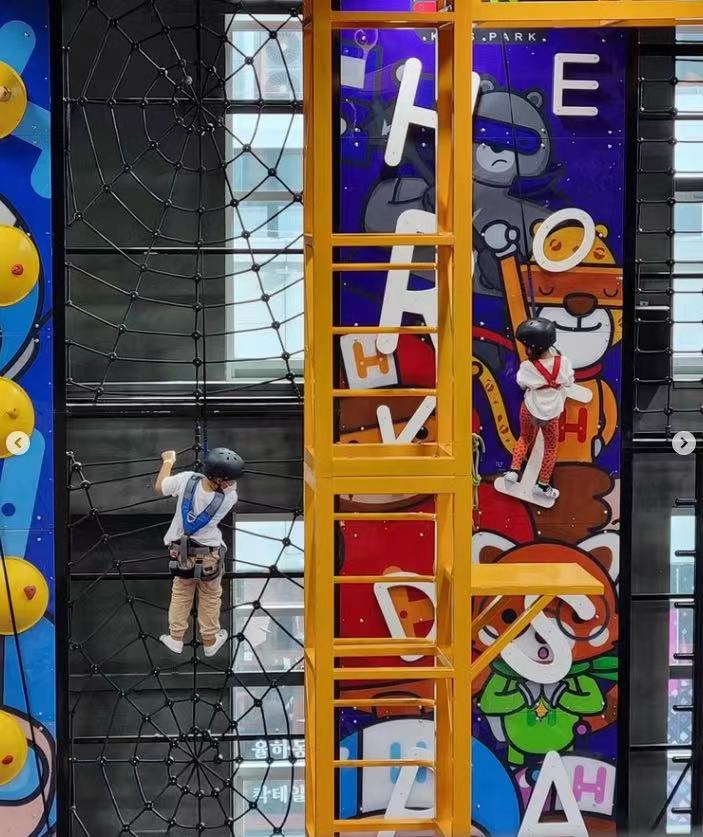 climbing wall (4) جدار التسلق (4)