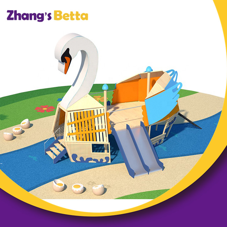 outdoor playground ملعب في الهواء الطلق