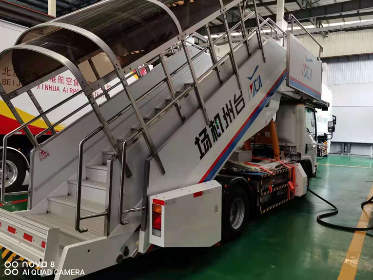 passenger boarding ladder échelle d'embarquement pour passagers