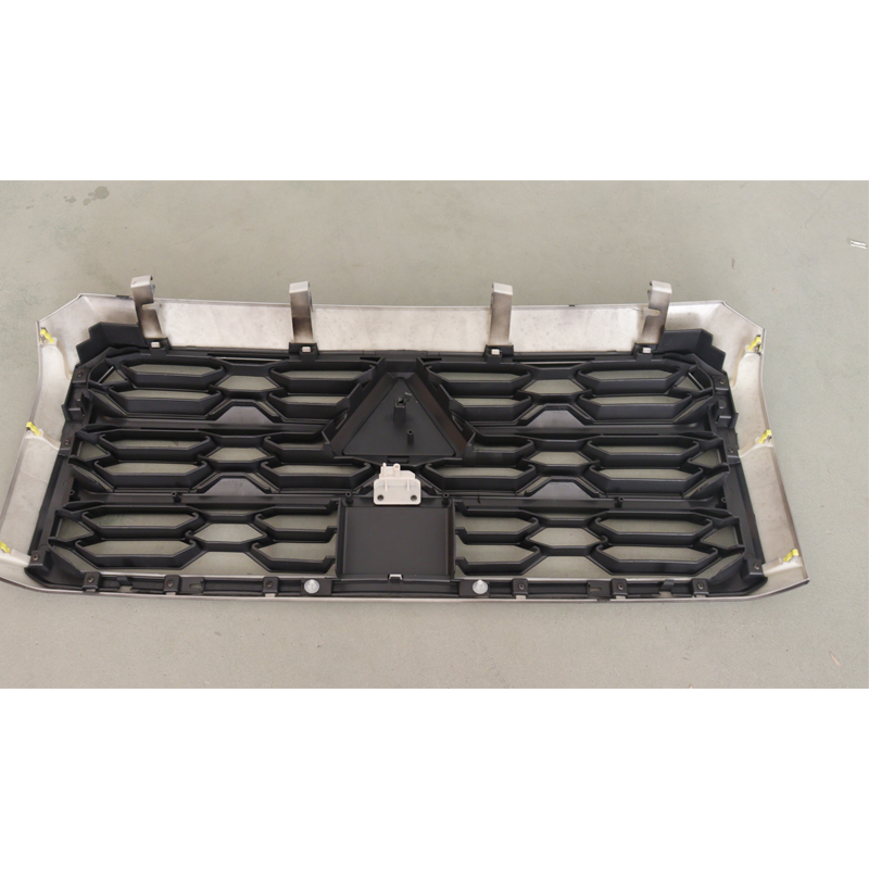 62310A067P Grille for Mitsubishi Triton L200 2024 62310A067P Griglia per Mitsubishi Triton L200 2024