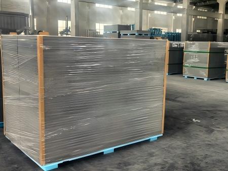 heavy-duty-stretch-wrap-gypsum-board-construction-factory usine-de-construction-de-plaques-de-gypse-étirables-robustes