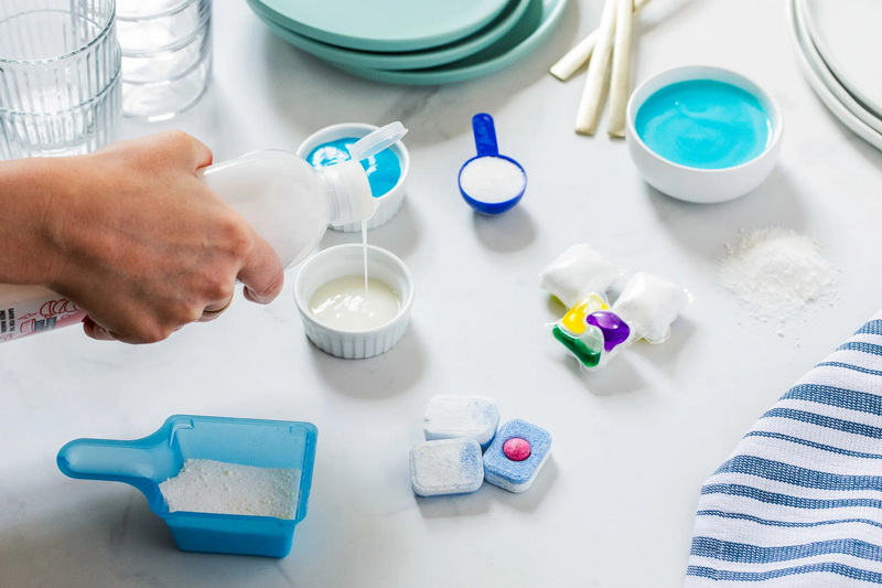 Are Dishwasher Pods Or Liquid Better Sind Spülmaschinenkapseln oder -flüssigkeit besser?