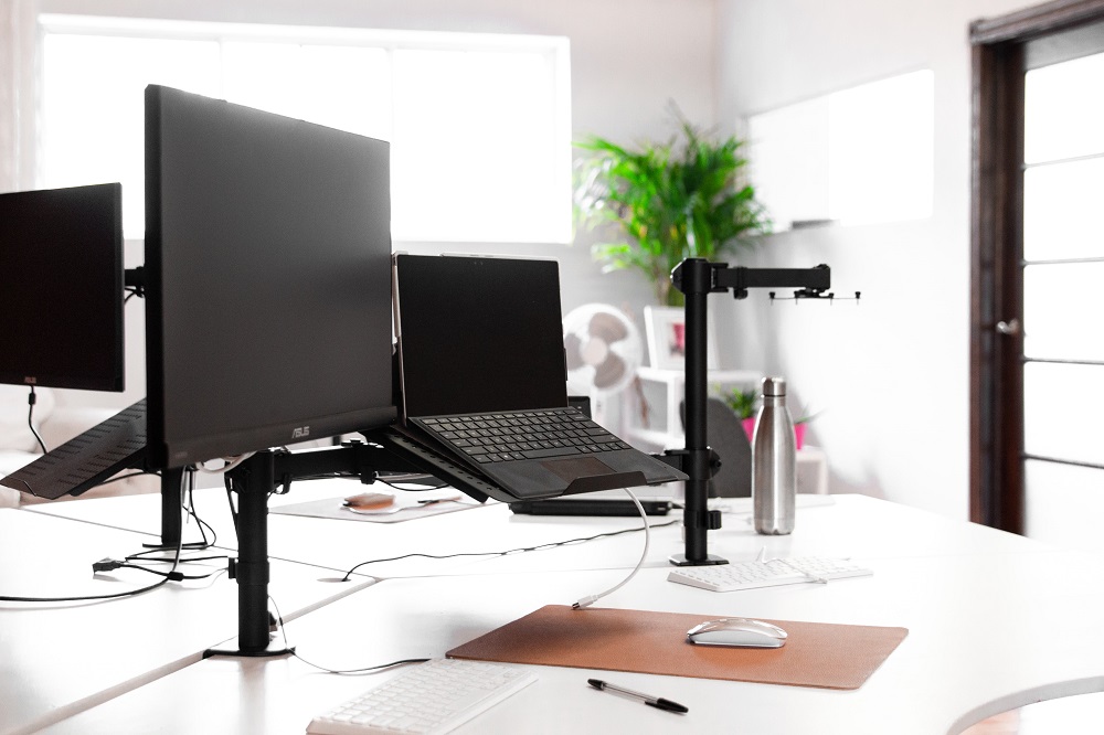 desk مكتب