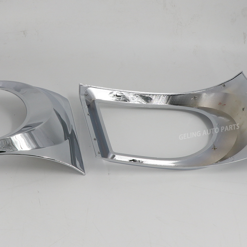 Isuzu 700P Chrome Headlight Cover Couvercle de phare chromé Isuzu 700P