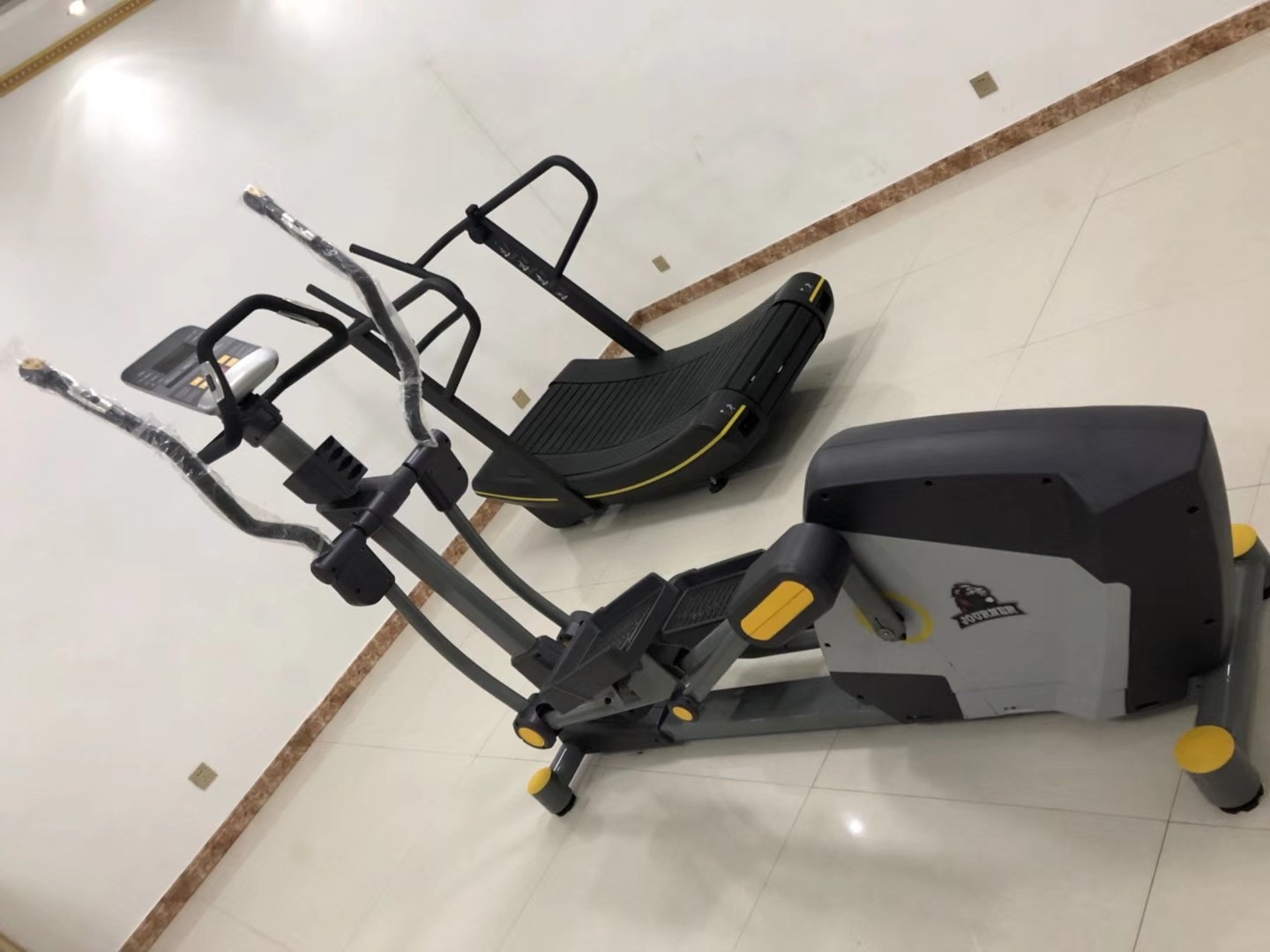 Wholesale Self-Powered Commercial Elliptical Elíptica comercial autoalimentada por xunto