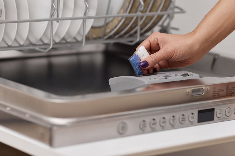 Should You Put Dishwasher Pods in The Dispenser Skal du lægge opvaskemaskinekapsler i dispenseren