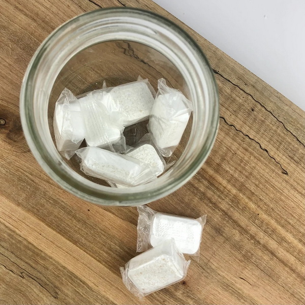 Are Plastic Dishwasher Pods Safer Than Liquid هل علب غسالة الأطباق البلاستيكية أكثر أمانًا من السوائل؟