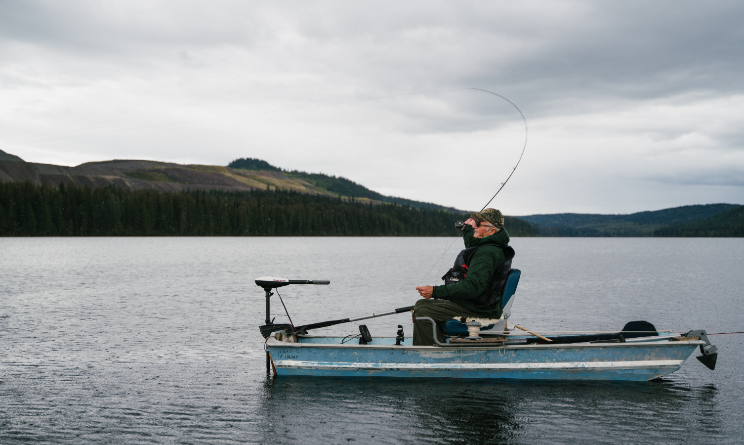 LBT-1-GPS bait boat fish finder gps