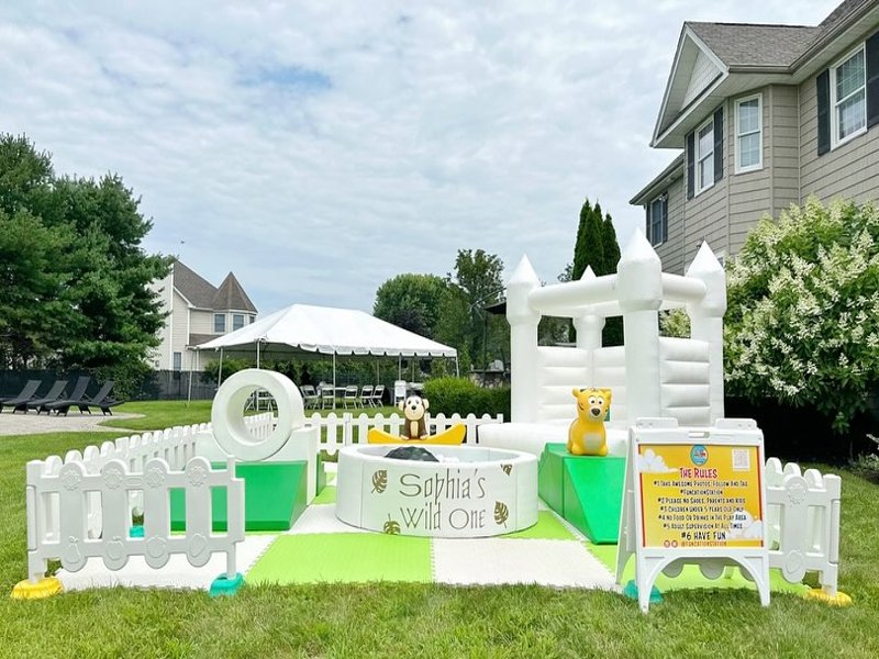 Childrens play area Mokey theme package set Área de juegos para niños Paquete temático Mokey