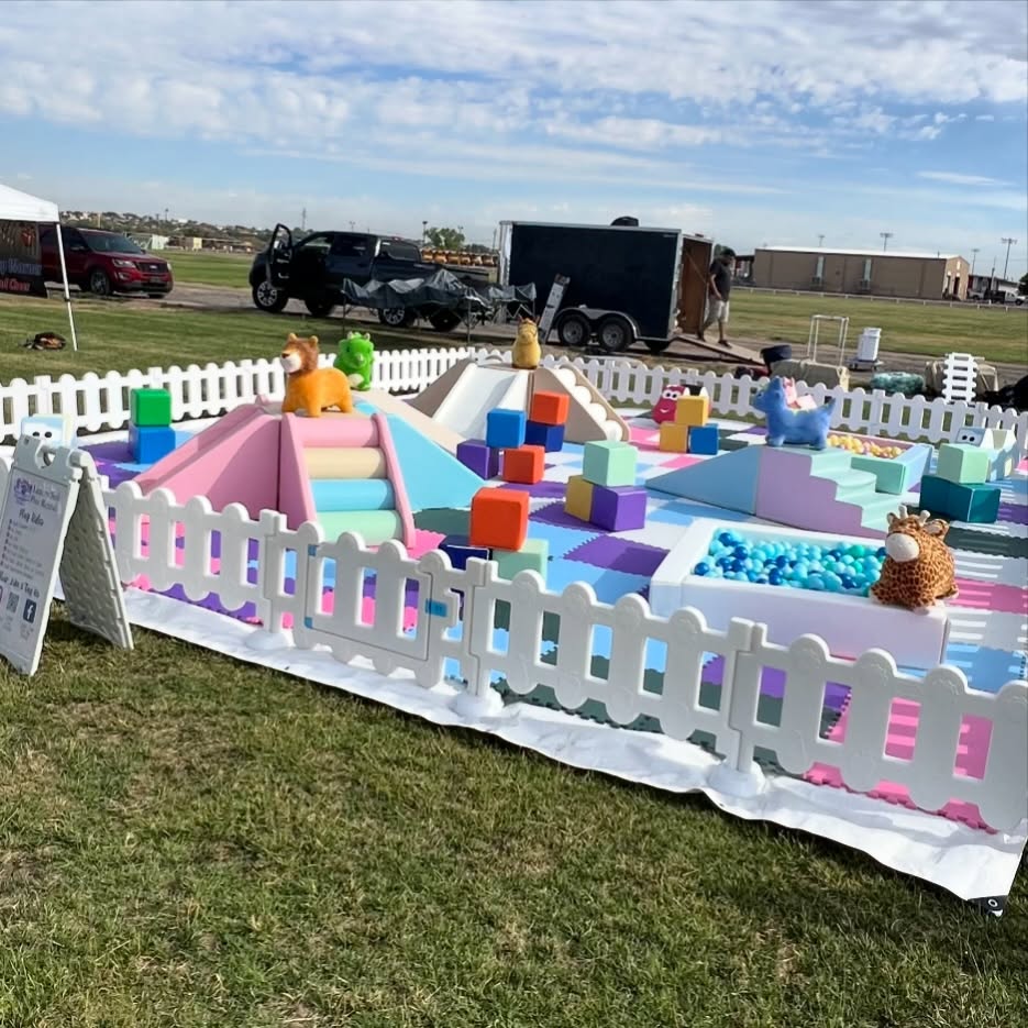 pastel color design all white color soft play package playground equipment for toddler party rental Pastel renk tasarımı tüm beyaz renk yumuşak oyun paketi yürümeye başlayan parti kiralama için oyun alanı ekipmanları