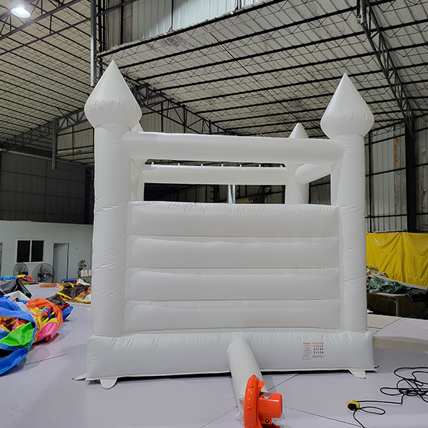 Durable White Wedding Bounce House for Toddlers Soft Inflatable Castle Price Yeni yürümeye başlayan çocuklar için dayanıklı beyaz düğün sıçrama evi yumuşak şişme kale fiyat