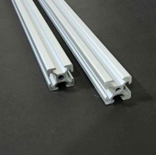 2020 aluminum extrusion v-slot_2 2020 hliníková extrúzia v-slot_2