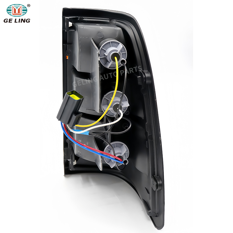 Isuzu TFR 1998-2000 Taillight ไฟท้าย Isuzu TFR 1998-2000