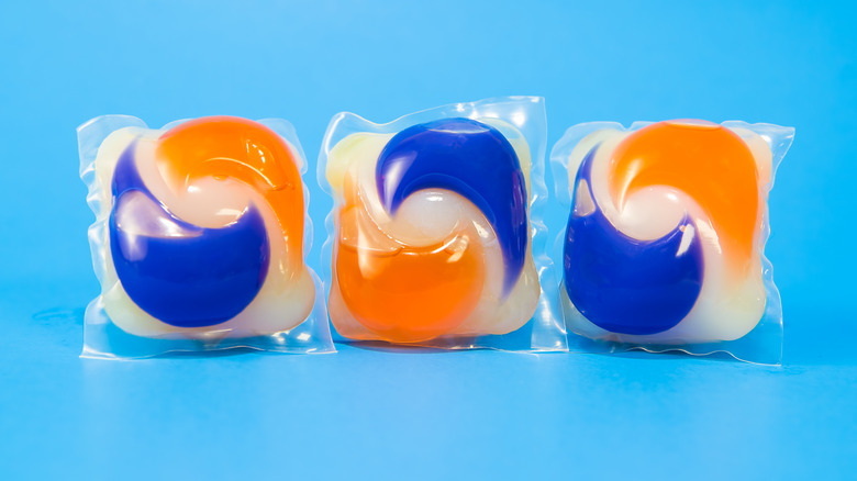 Are Dishwasher Pods Made of Plastic Sind Spülmaschinenbehälter aus Kunststoff