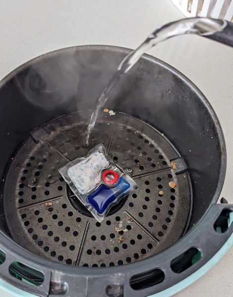 How To Clean Air Fryer with Dishwasher Pod Sådan rengøres Air Fryer med Opvaskemaskine Pod
