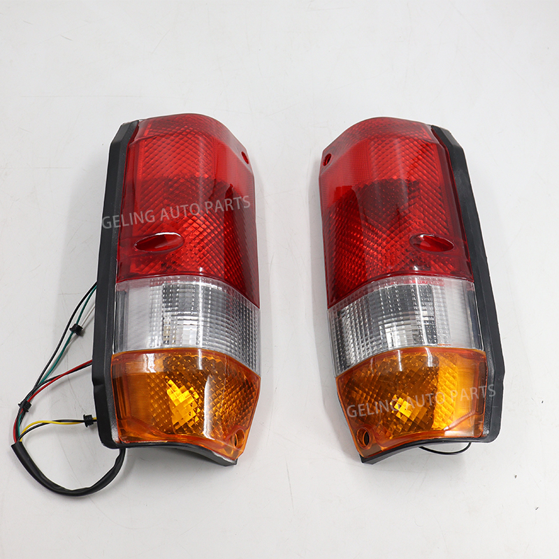 Toyota Land Cruiser Fj75 Tail Lamp Fanale posteriore Toyota Land Cruiser Fj75