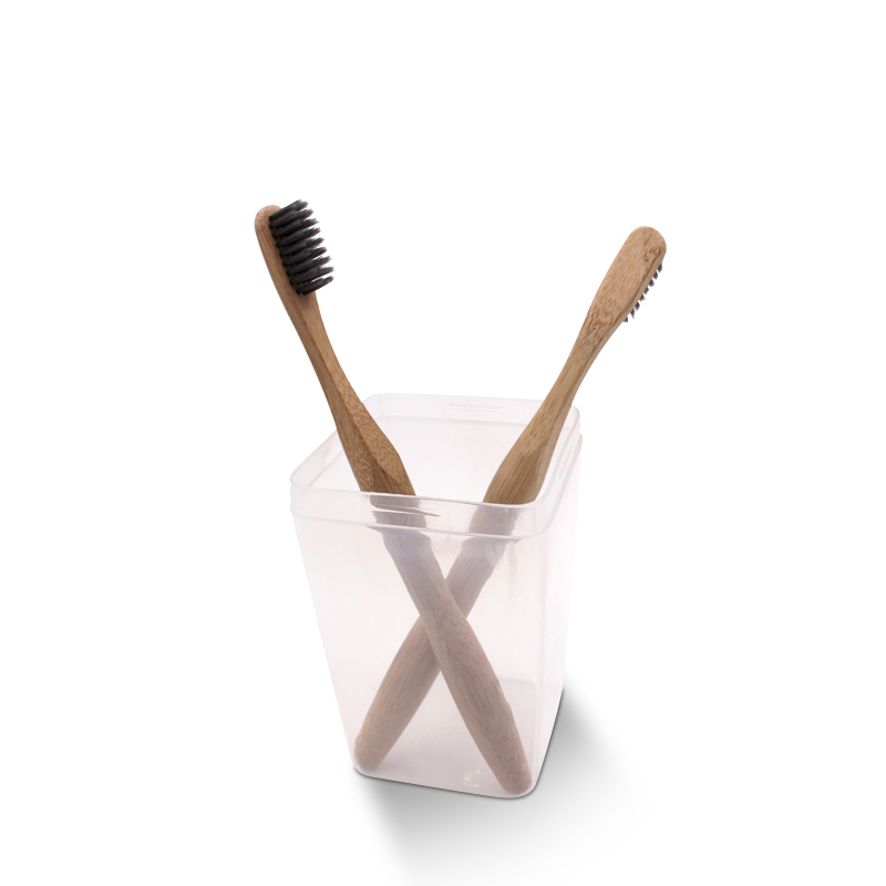 Brosse à dents en bambou à manche arrondi de qualité supérieure
