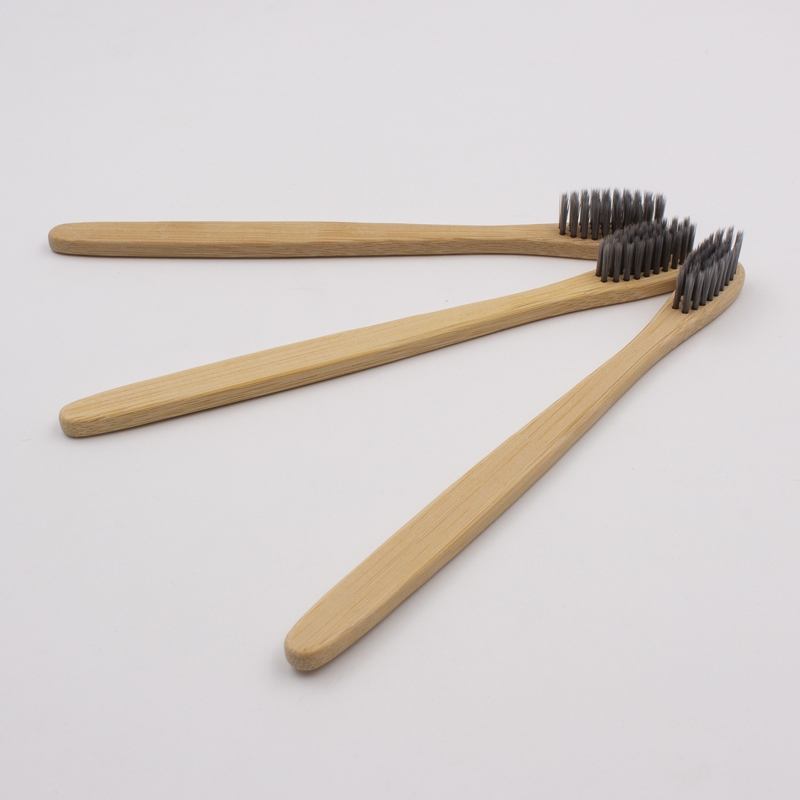 Cepillo de dientes de bambú económico