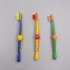 Cepillo de dientes para niños con forma de oruga