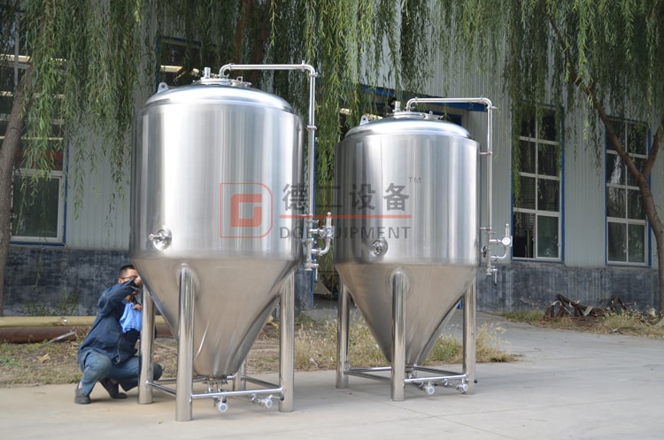 DEGONG beer brewery fermentation tank