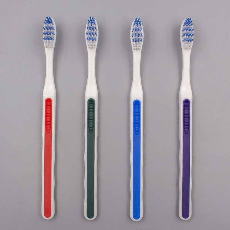 Cepillo de dientes diario ecomónico simple con tufts especiales