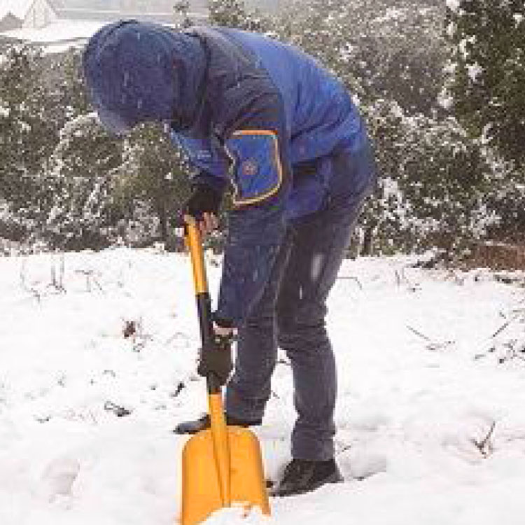 Anodizing Finishing Snow Shovel, 504B Series