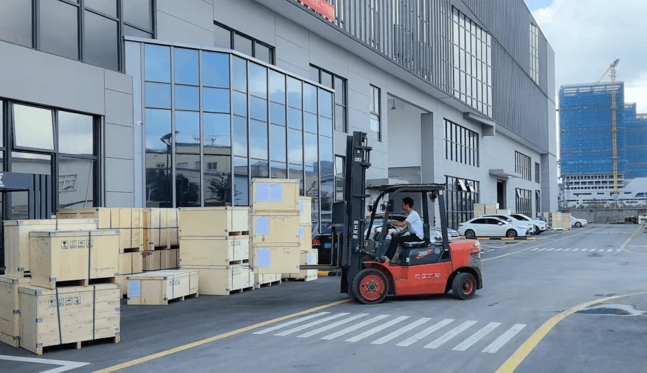 Pasukan Logistik Pecah Melindungi penghantaran anda15