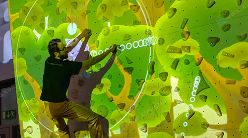 جدار التسلق المعزز - 1