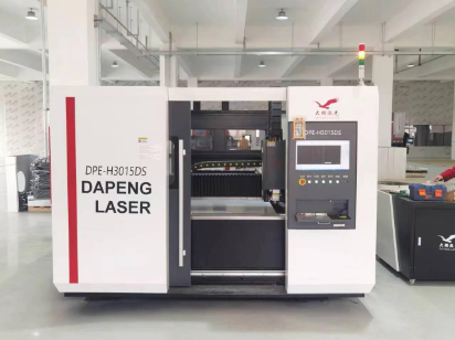 Повністю автоматична машина для лазерного різання