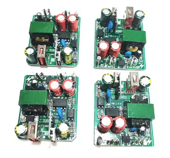 Caricatore USB da 20 W con porta PCB di tipo C