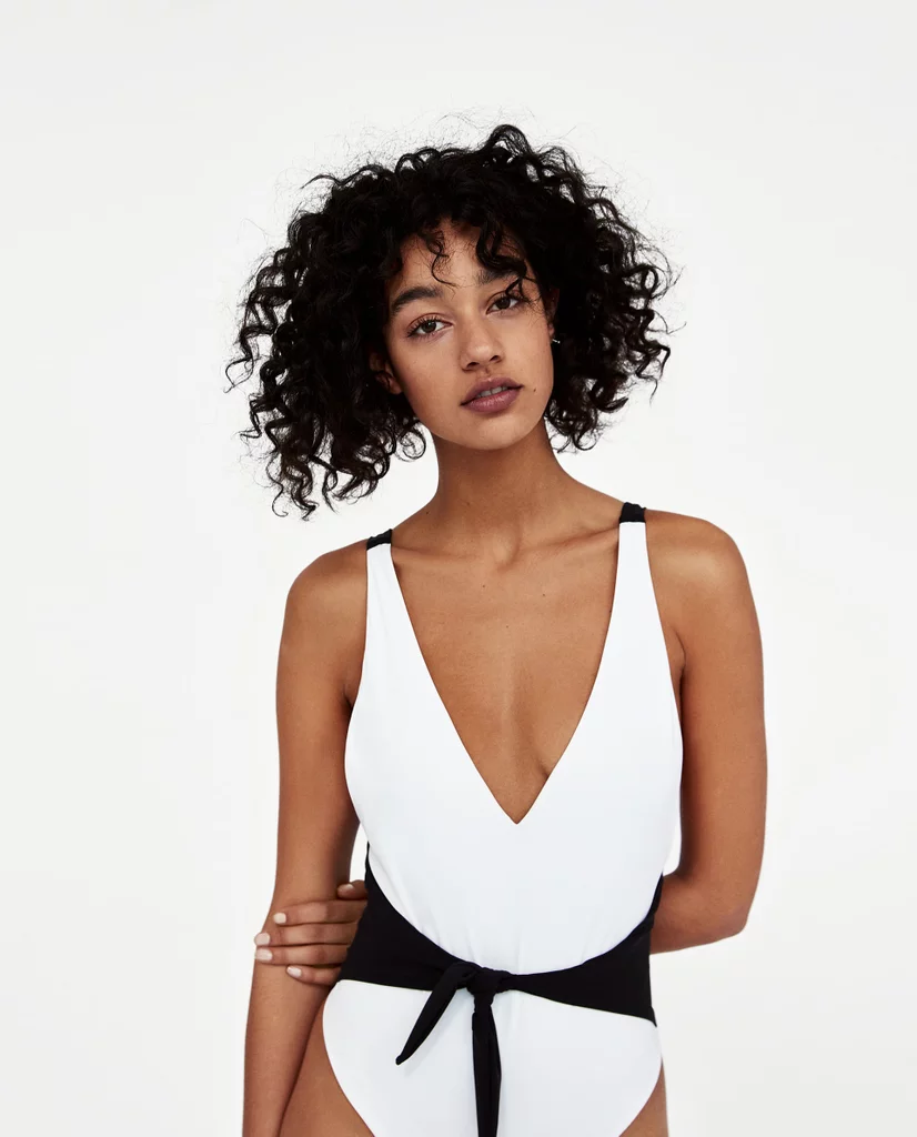 Utrum Zara vendit Swimwear?