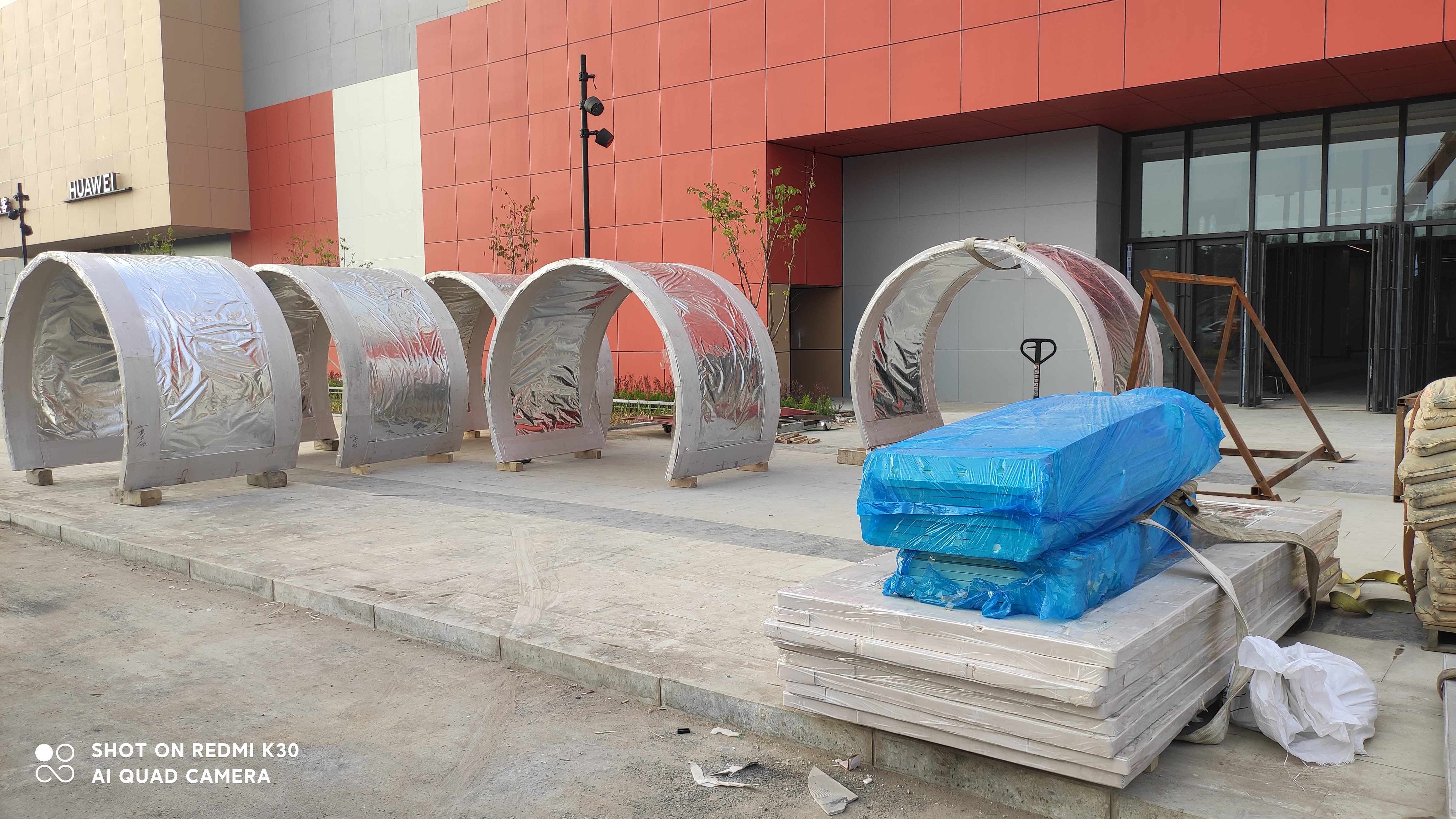 Akrila tunelo - instalado