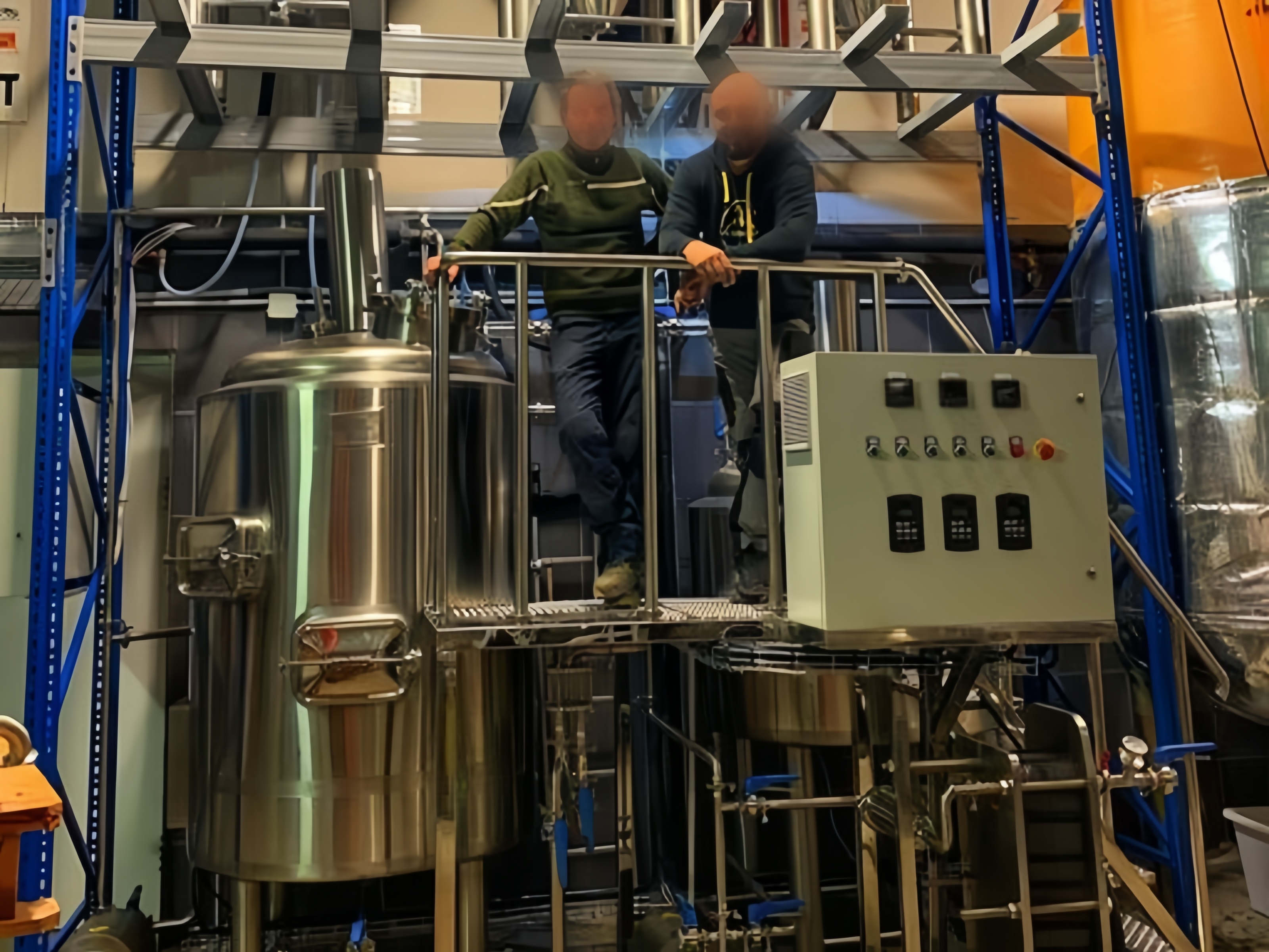 Compact Brewing Power with a 500L Combined Brewhouse for a French Brewpub Kompakte Brauleistung mit einem kombinierten 500-Liter-Sudhaus für eine französische Brauerei