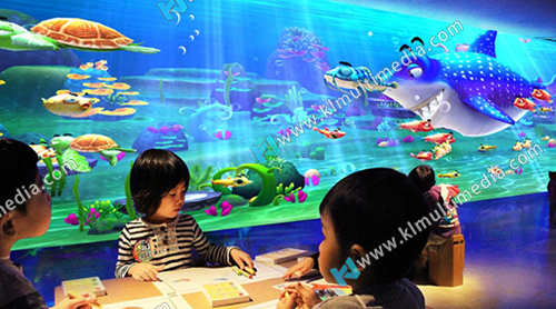 ارسم على قيد الحياة