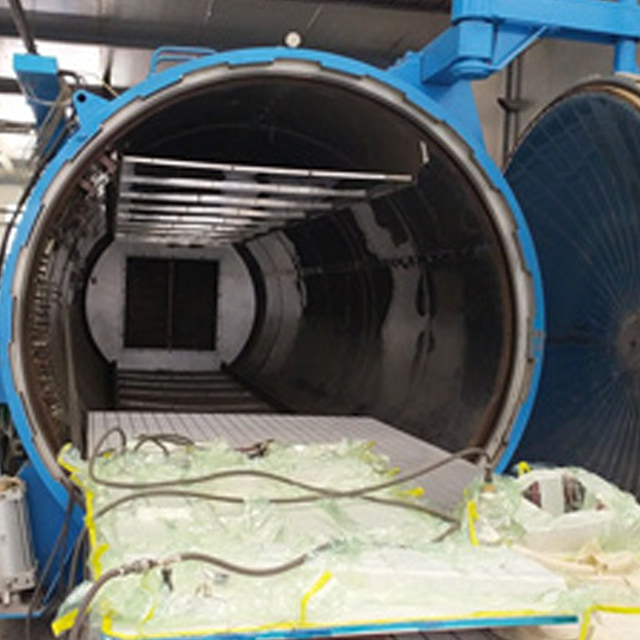 P200 PVC オートクレーブ処理における泡 | 海洋用 複合材料製造