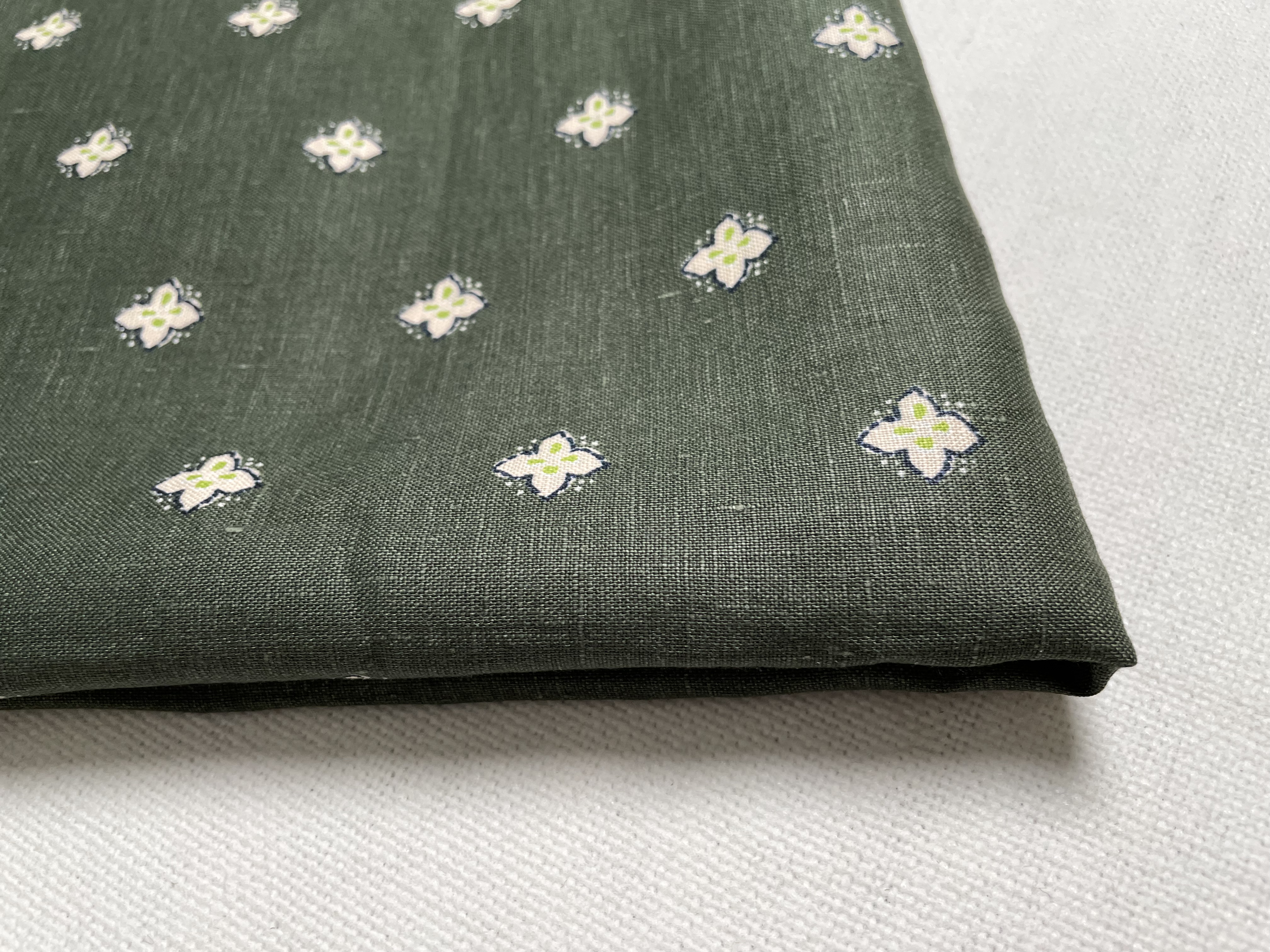 Green print pure linen fabric 