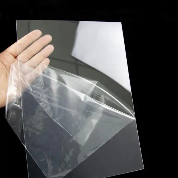 Pel&iacute;cula PET transparente para protecci&oacute;n del panel t&aacute;ctil