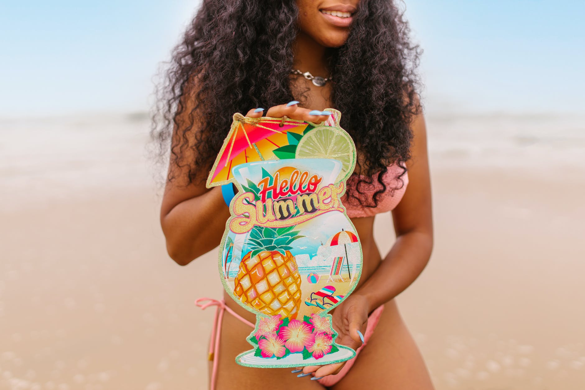D&eacute;i Hottest Bikini Hiersteller: Taucht an d'Welt vun de Schwammkleeder Trends