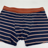 Pantalons curts plans per a home
