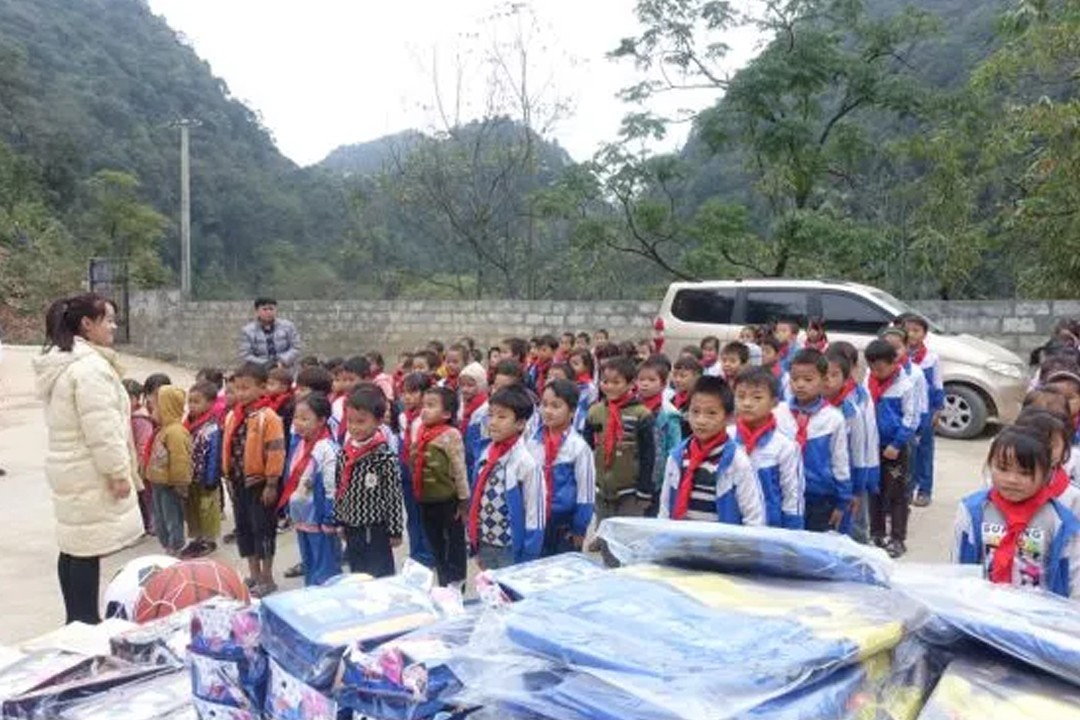 Evento de donaci&oacute;n ben&eacute;fica 2019 de COVNA Hope Primary School (4)