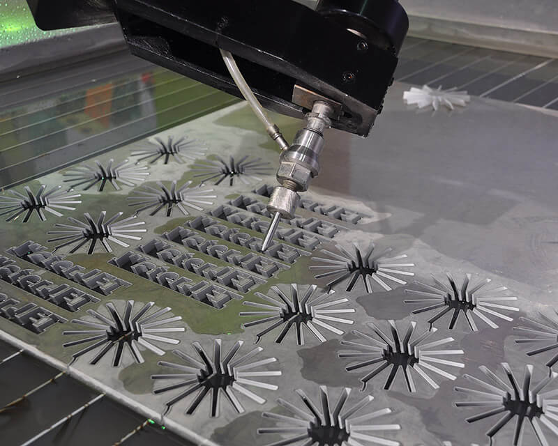 five-axis waterjet cutting technology