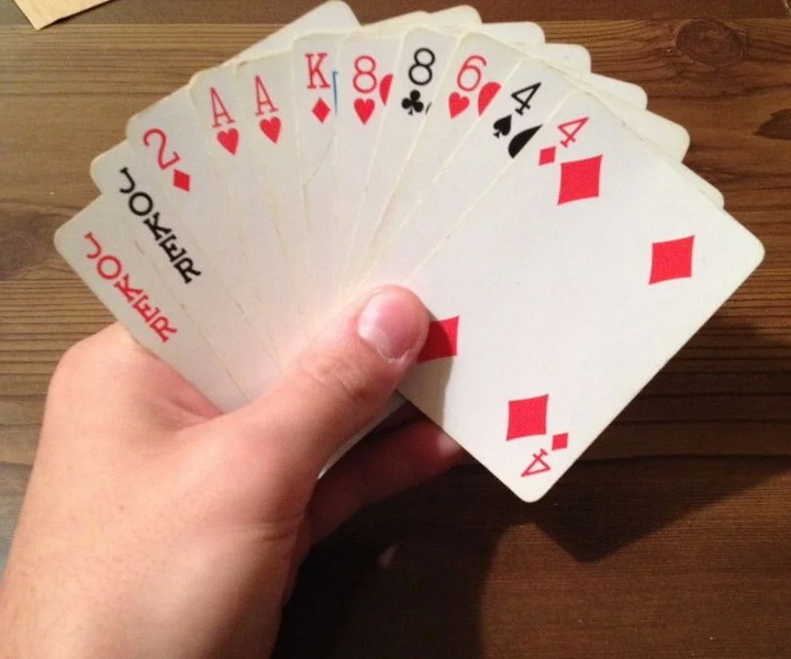 Kako igrati igru Thirteen Card Game? - XINGKUN