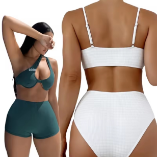 Pehea e koho ai i kahi swimsuit hoʻokahi