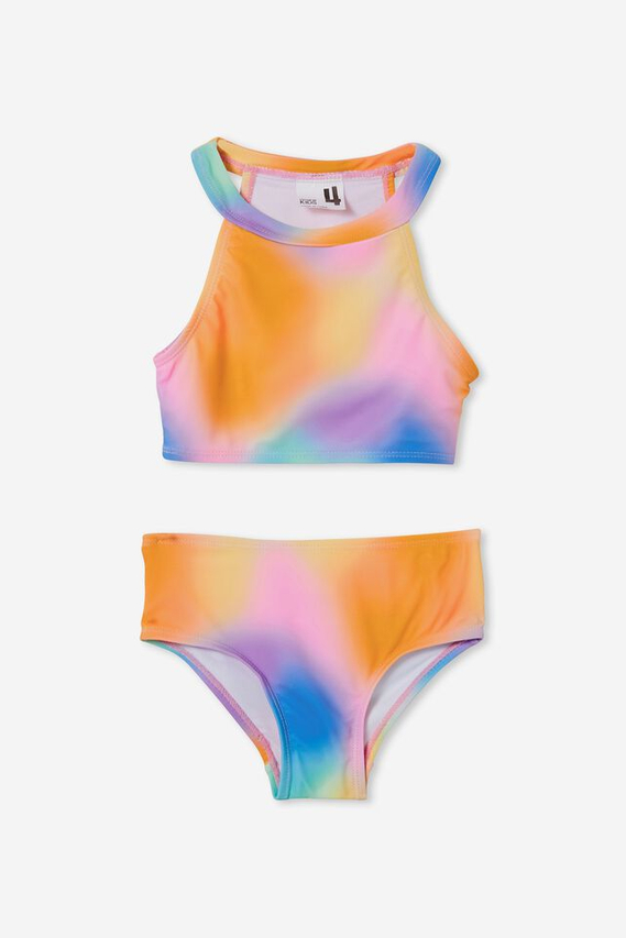 ชุดว่ายน้ำสาวเรนโบว์คอสูง