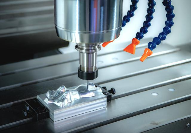 Average CNC Machining Costs Per Hour (2024 Estimates)