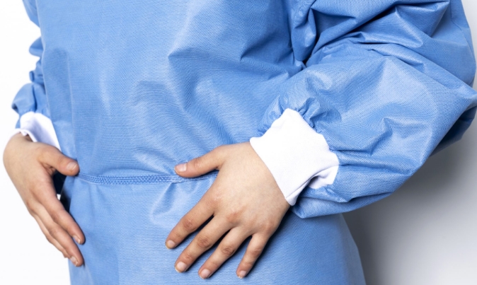 PSA-Kleid zum Schutz vor Covid