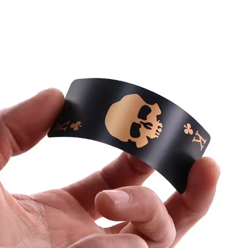 Vodotesn&yacute;, odoln&yacute; proti vetru a odoln&yacute; proti zloženiu