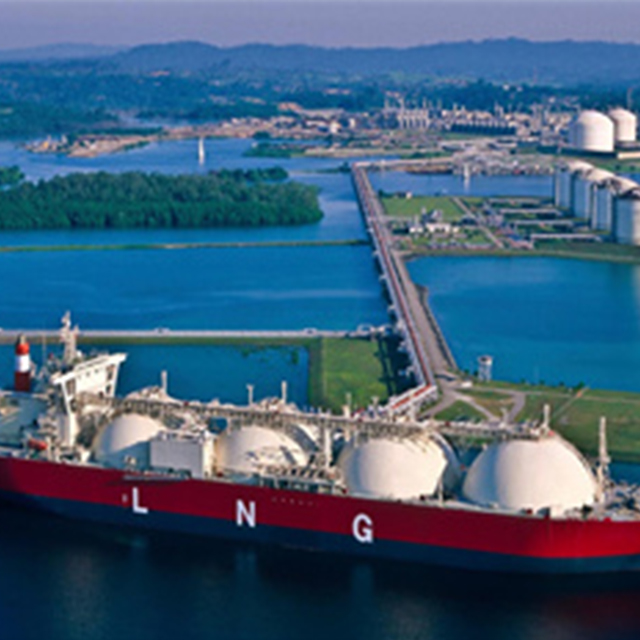 LNG 運搬船断熱用極低温 P200 PVC フォーム | -50℃での性能