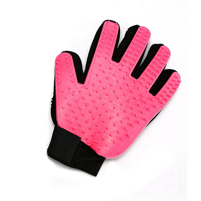 Pet grooming gloves