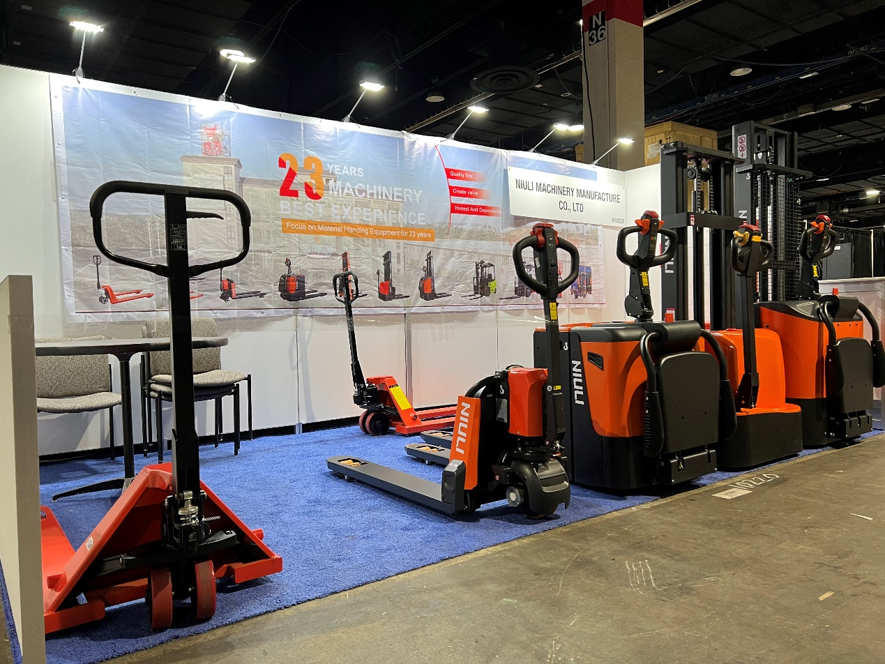 pallet stacker
